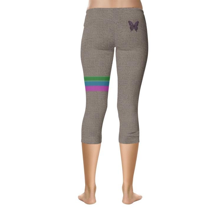 ALIM4U "Butt Fly" All-Over Print Capri Leggings
