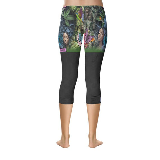 ALIM4U: "Sistas Smoke" All-Over Print Capri Leggings